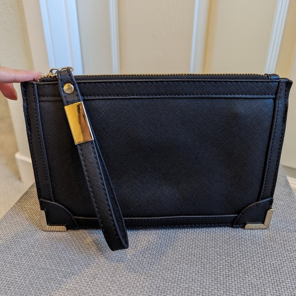 Women's Black Zip Clutch Wristlet - Picture 1 of 5